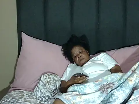 bigsexymama2 online show from 12-20-25, 02:18