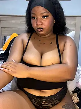 Snapshot of Exxoticaa chatting on 11-24-25, 09:03 Exxoticaa online show from 11-24-25, 09:03