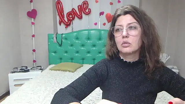 RoseHille online show from 03-17-26, 06:11