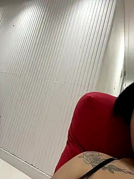 Snapshot of babi_morena chatting on 11-10-25, 01:21 babi morena online show from 11-10-25, 01:21