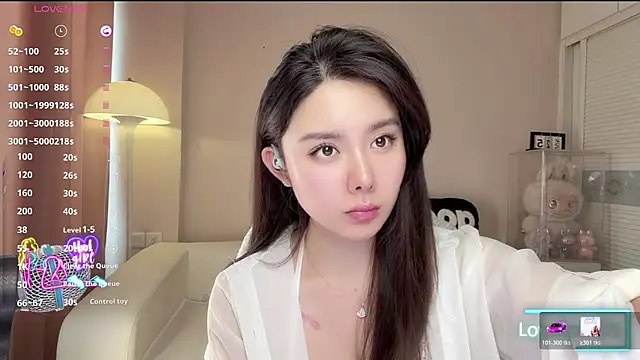 Snapshot of yannizi chatting on 06-28-26, 06:19 yannizi online show from 06-28-26, 06:19