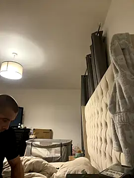 Snapshot of Kinkycouple142 chatting on 11-13-25, 08:19 Kinkycouple142 online show from 11-13-25, 08:19