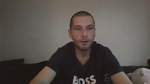 Snapshot of Kinkycouple142 chatting on 05-08-26, 07:08 Kinkycouple142 online show from 05-08-26, 07:08
