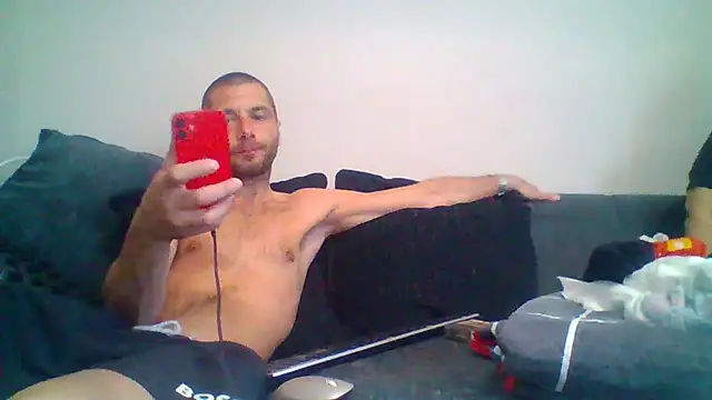 Snapshot of Kinkycouple142 chatting on 05-26-26, 06:26 Kinkycouple142 online show from 05-26-26, 06:26