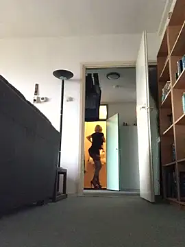 simone xdressing online show from 01-05-25, 09:59