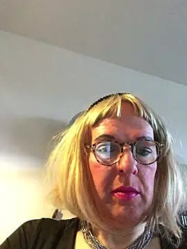 simone xdressing online show from 03-29-26, 05:02