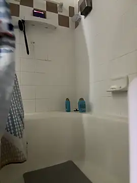 danie hot19 online show from 04-12-26, 04:50