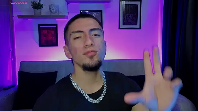 AresMassimoX online show from 11-13-25, 03:16