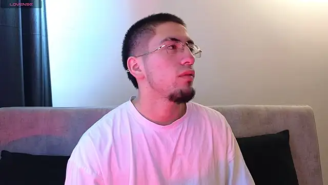 AresMassimoX online show from 03-26-26, 01:38