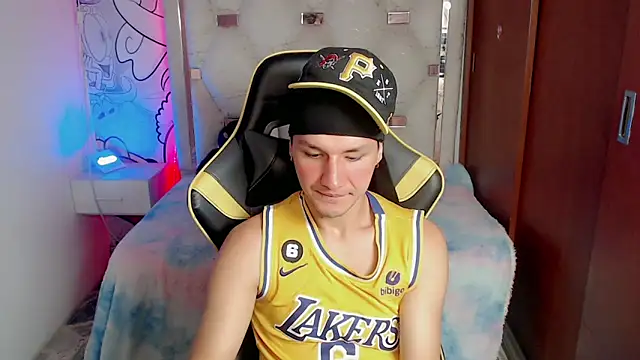 Snapshot of Lucifer_go chatting on 11-12-25, 09:25 Lucifer go online show from 11-12-25, 09:25