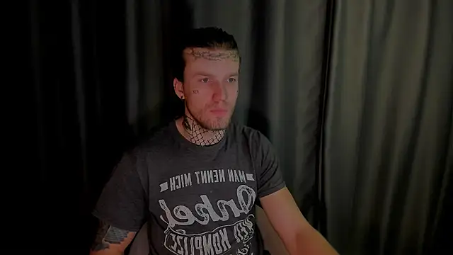 Huntall77 online show from 11-30-25, 01:15