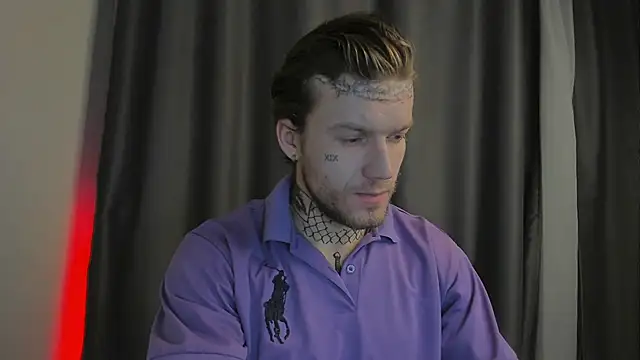 Huntall77 online show from 12-04-25, 04:27