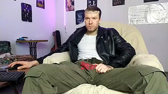 Huntall77 online show from 02-06-26, 05:45