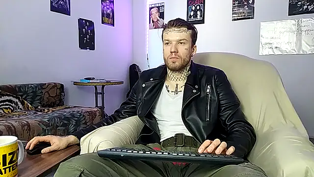 Huntall77 online show from 02-18-26, 05:25