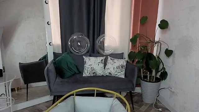 Annie Way online show from 03-13-26, 04:30