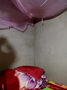 Cloud-wh online show from 11-12-25, 03:29