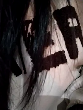 Feeling-hot online show from 02-12-26, 12:44