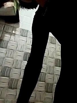 thuy-kieu online show from 02-23-26, 09:23