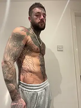 magicmichaell online show from 11-18-25, 03:23