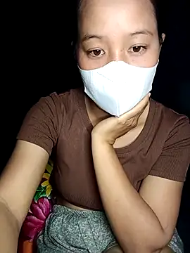 -Huong-99 online show from 11-15-25, 05:42