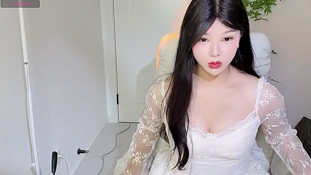 Snapshot of BB38F chatting on 12-14-25, 01:05 BB38F online show from 12-14-25, 01:05