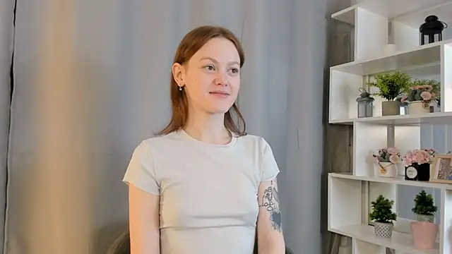 Snapshot of KendaKrech chatting on 11-11-25, 03:45 KendaKrech online show from 11-11-25, 03:45