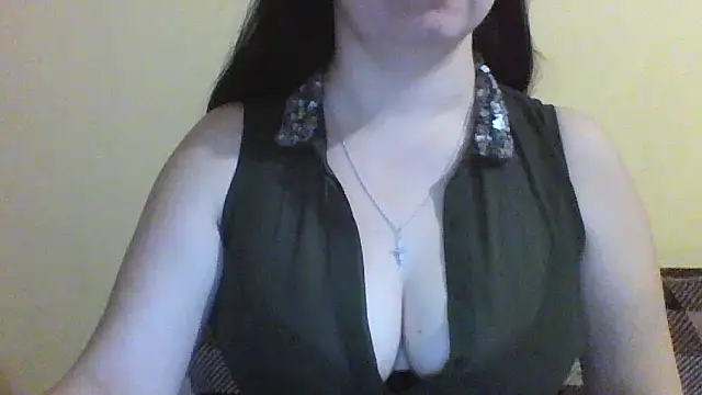 Snapshot of Vitalina282128 chatting on 11-30-25, 02:04 Vitalina282128 online show from 11-30-25, 02:04