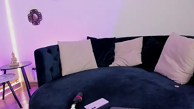 Snapshot of Kimberly__wood chatting on 12-16-25, 10:37 Kimberly wood online show from 12-16-25, 10:37