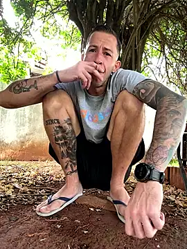 Snapshot of Lucasjandre chatting on 01-15-26, 11:04 Lucasjandre online show from 01-15-26, 11:04