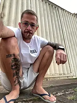 Snapshot of Lucasjandre chatting on 01-18-26, 09:35 Lucasjandre online show from 01-18-26, 09:35