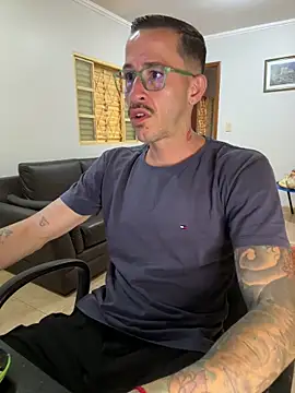 Lucasjandre online show from 04-09-26, 08:03