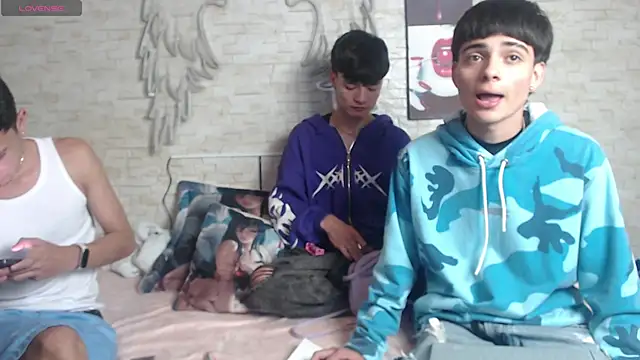 axel milo kairo and noa online show from 12-16-25, 07:19