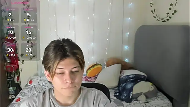 Felix kitty online show from 12-17-25, 07:09