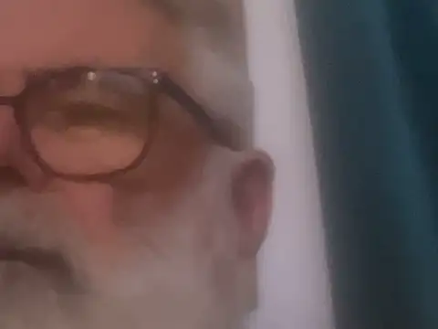 Snapshot of LeatherSdaddy chatting on 12-04-25, 06:38 LeatherSdaddy online show from 12-04-25, 06:38