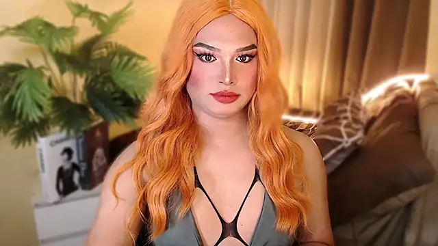 Snapshot of UrGoddess_Sofia chatting on 11-12-25, 12:55 UrGoddess Sofia online show from 11-12-25, 12:55