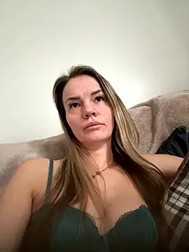 Cutebrowneyes  online show from 01-13-26, 12:43