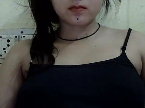 Snapshot of Anika_Singh chatting on 05-20-26, 10:32 Anika Singh online show from 05-20-26, 10:32