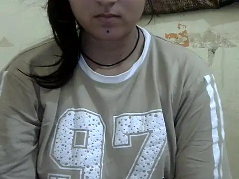 Snapshot of Anika_Singh chatting on 05-25-26, 09:37 Anika Singh online show from 05-25-26, 09:37