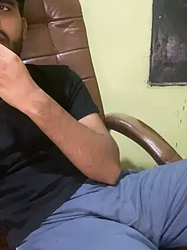 hotyyyyjonny online show from 04-17-26, 04:54