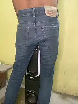 hotyyyyjonny online show from 04-22-26, 02:47