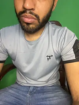 hotyyyyjonny online show from 06-08-26, 03:23