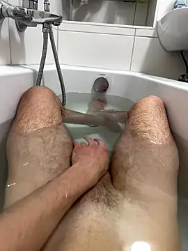 lukasDickpic12 online show from 11-16-25, 07:41