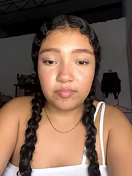 Snapshot of PetiteKattia chatting on 01-16-26, 04:38 PetiteKattia online show from 01-16-26, 04:38