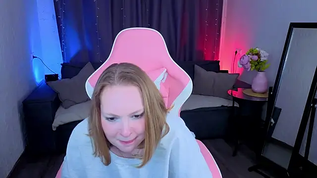 Snapshot of Elizabeth_Walson chatting on 11-13-25, 04:06 Elizabeth Walson online show from 11-13-25, 04:06