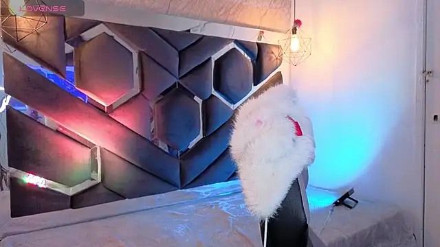 Brandy collinss online show from 03-12-26, 11:49