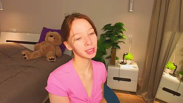 Snapshot of LilyPoetry_ chatting on 12-15-25, 11:25 LilyPoetry online show from 12-15-25, 11:25