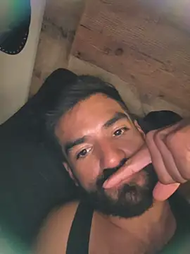 piggylatino online show from 04-16-26, 08:42