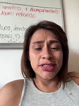 Snapshot of valeria_absurdah chatting on 12-17-25, 08:26 valeria absurdah online show from 12-17-25, 08:26