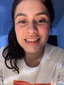 lucyrain 18 online show from 11-18-25, 02:17