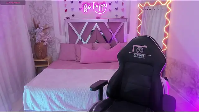 ISABELA TAY online show from 03-17-26, 11:35